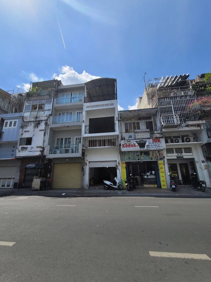 Nhà mặt tiền kinh doanh Trần Phú Q5, 38m² giá 15.5 tỷ - Đầu tư sinh lời cao!