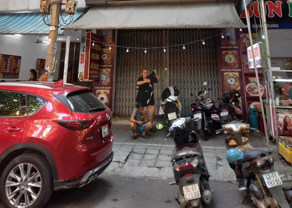 Nhà mặt tiền Đặng Dung, Hải Châu, Đà Nẵng 80m² giá 13 triệu - Khu ẩm thực sầm uất!
