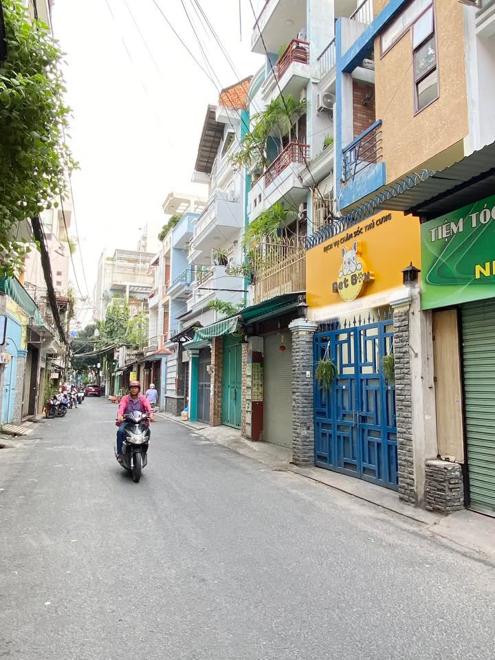 Nhà phố Lữ Gia, Quận 11 - 68m², chỉ 9 tỷ - Mặt tiền kinh doanh sầm uất!