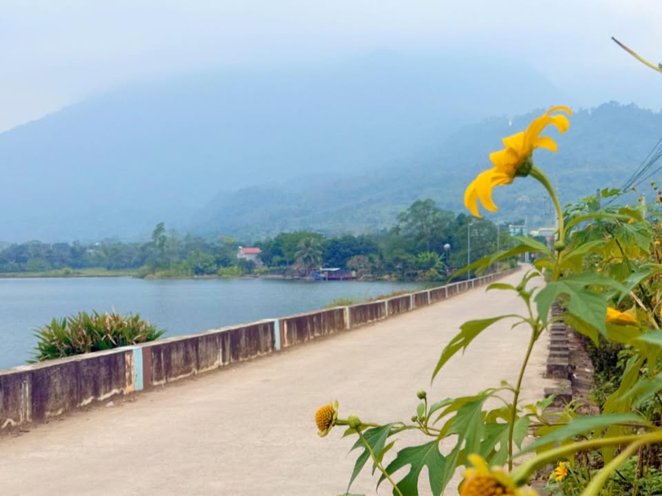 Đất Vân Hòa Ba Vì 2300m² giá đầu tư - View hồ và núi tuyệt đẹp!