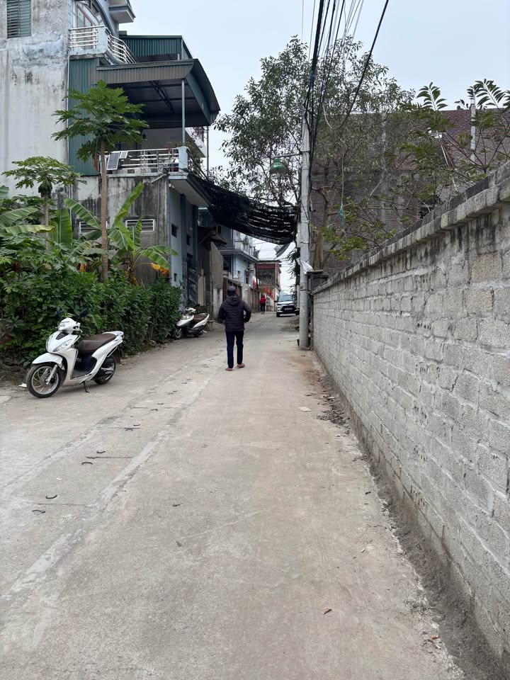 Lô đất đẹp Xuân Khanh 71m² giá 2 tỷ - Vị trí đắc địa, tiềm năng tăng giá!