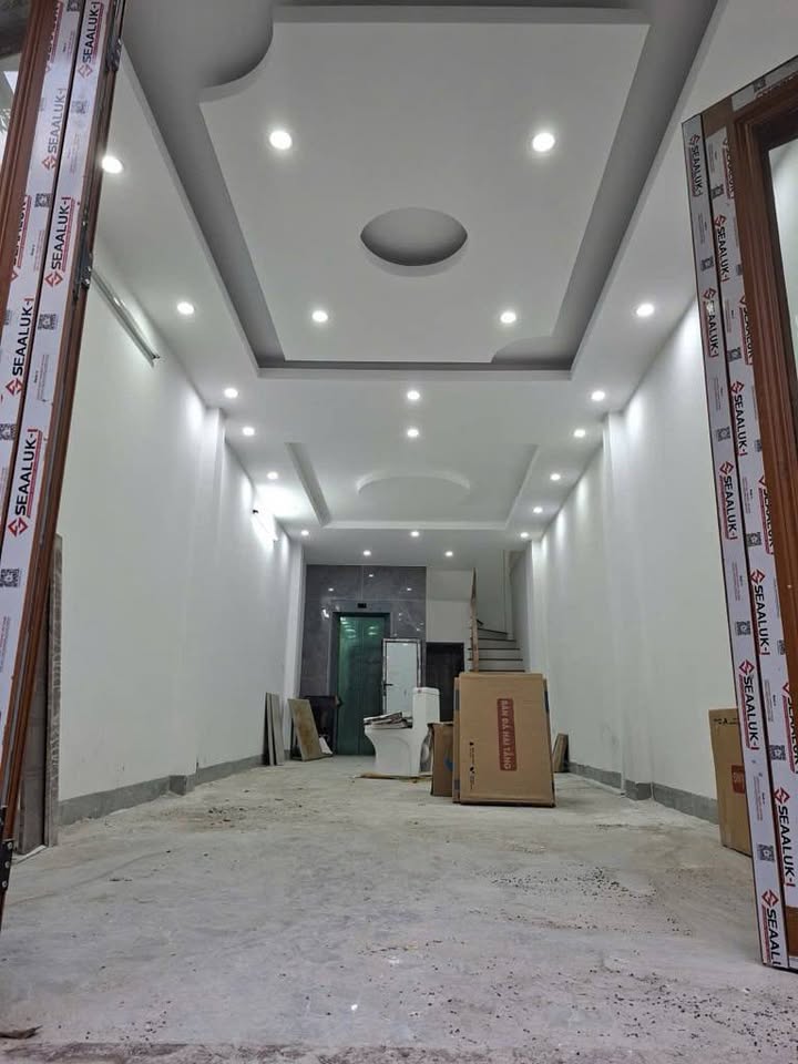 Nhà phố Thạch Bàn 48m² giá 9 tỷ - Sẵn sàng đầu tư sinh lời!