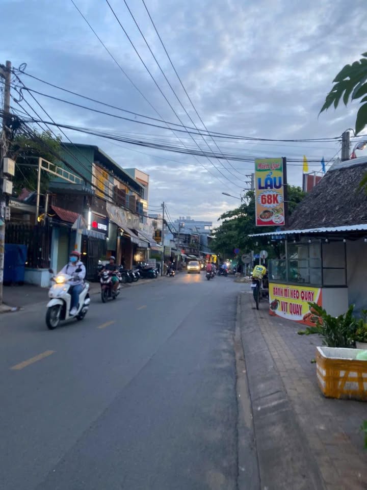 Mặt tiền kinh doanh đường 297 Thủ Đức 100m² giá 13.5 tỷ - Thiết kế hiện đại 4 tầng!