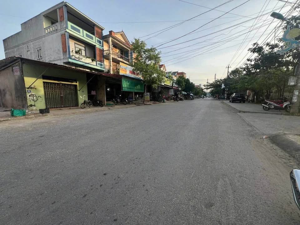 Đất mặt tiền Trần Hưng Đạo, Lệ Thủy 138m² - Vị trí đắc địa, giá thương lượng!