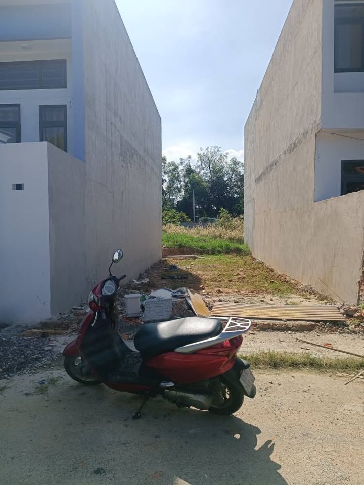 Đất thổ cư Định Hòa, Thủ Dầu Một 71m² giá 1.5 tỷ - Vị trí đẹp, dân cư đông đúc!