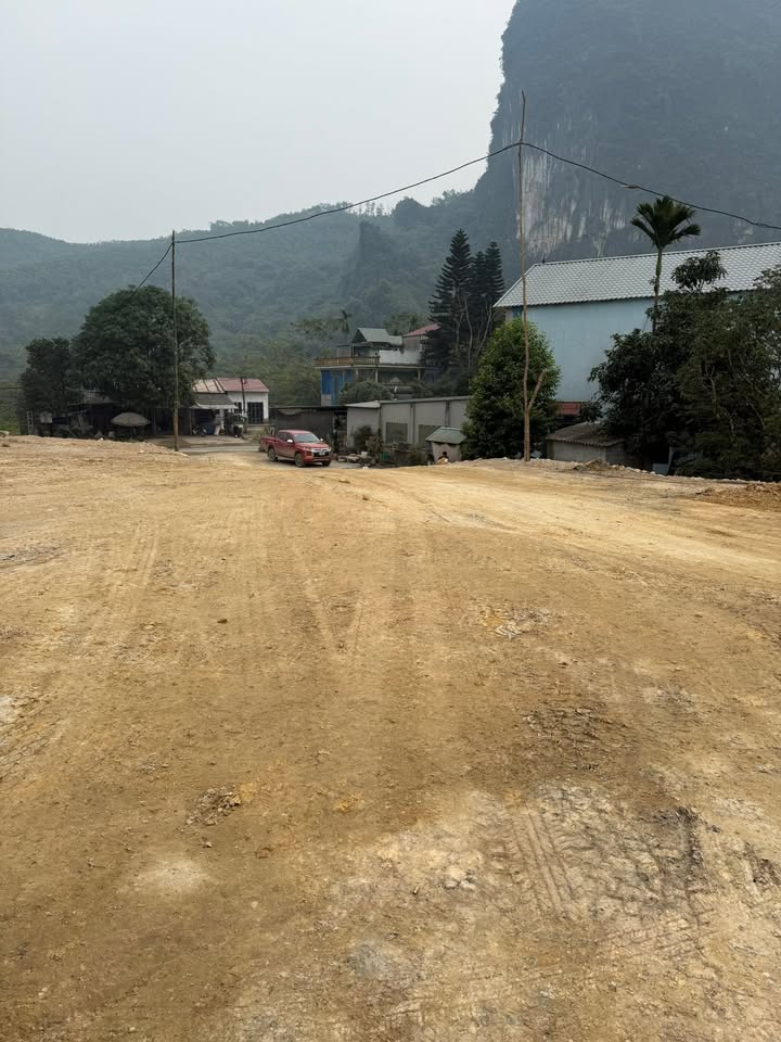 Đất nền xã Trường Sơn, Lương Sơn, Hòa Bình 4544m² - Giá chỉ 2 tỷ, mặt đường kết nối thuận lợi!