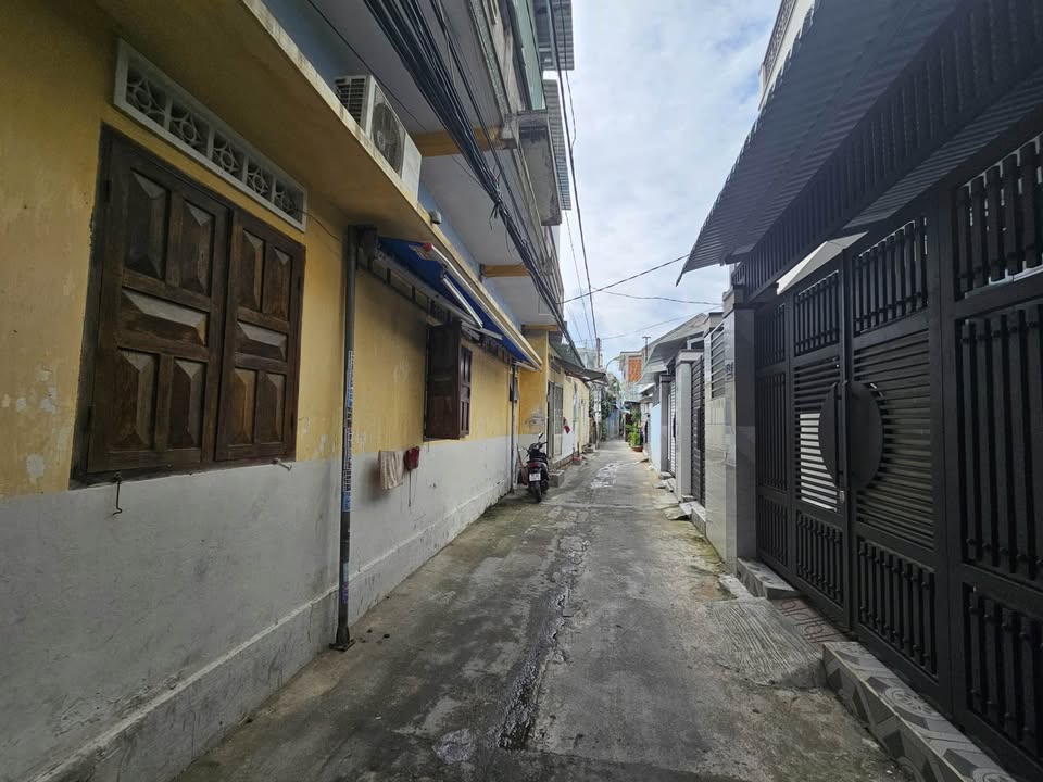 Đất nền Hẻm Phước Long Nha Trang 100,6m² giá 5,5 tỷ - Đất vuông vức, ô tô vào tận nơi!