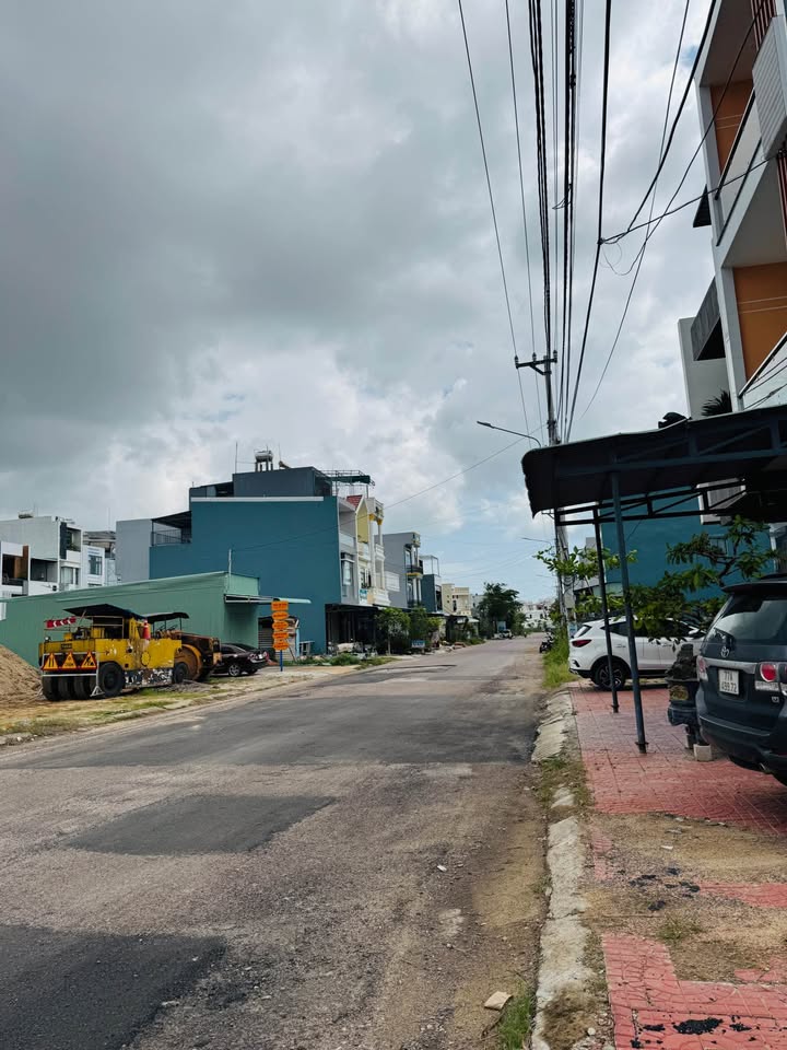 Đất nền 180m² mặt tiền đường Trần Văn Dũng, phường Đống Đa - Cơ hội đầu tư hấp dẫn!