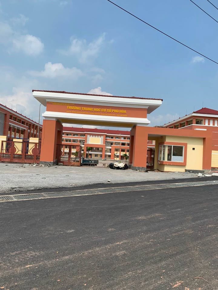 Nhà mặt tiền Nguyễn Thái Bình, Phú Hòa 85m² giá 3 tỷ - Bán gấp chính chủ!