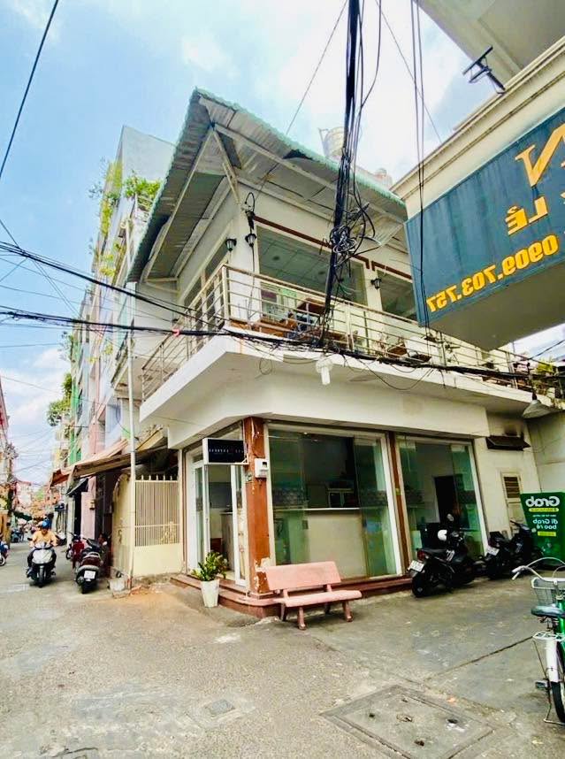 Lô góc kinh doanh đỉnh Quận 1 30m² giá 8 tỷ - Cơ hội đầu tư vàng!