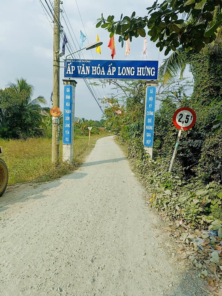 Nhà 1 trệt 1 lầu tại Long Thượng, Cần Giuộc 76m² giá chỉ 550 triệu - Sổ hồng chính chủ!