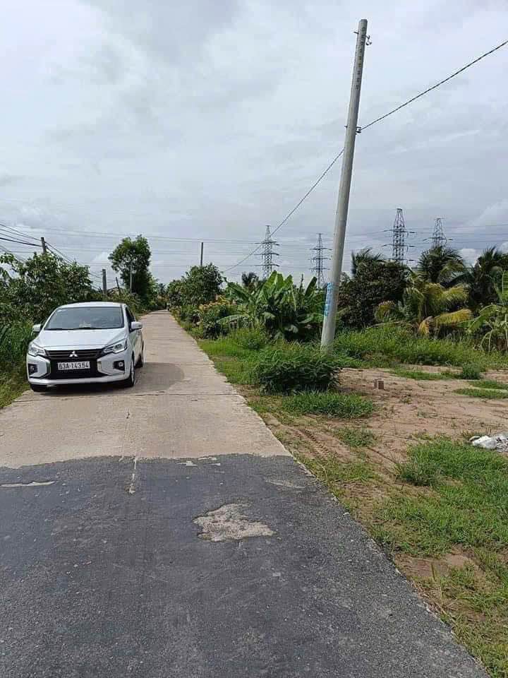 Đất thổ cư chính chủ mặt tiền Lê Minh Xuân, Tân An 190m² giá 1.12 tỷ - Đường thông rộng rãi!