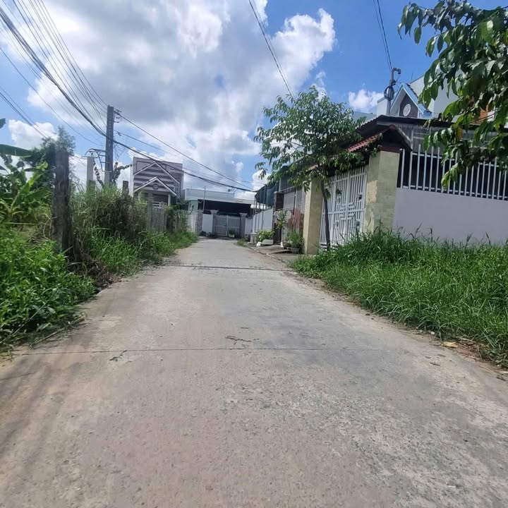 Đất thổ cư mặt tiền hẻm 646, phường 7, Tân An - Diện tích 180m² - Giá 1.05 tỷ thương lượng!