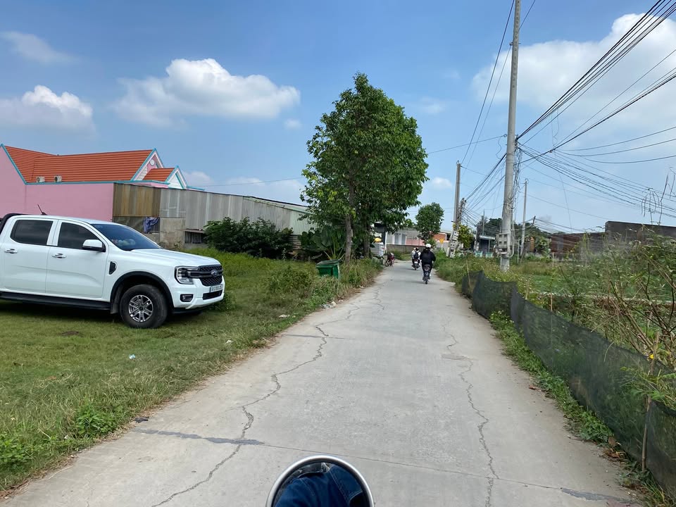 Bán gấp 3 lô đất thổ cư Thanh Phú Bến Lức 130m² chỉ 1.4 tỷ