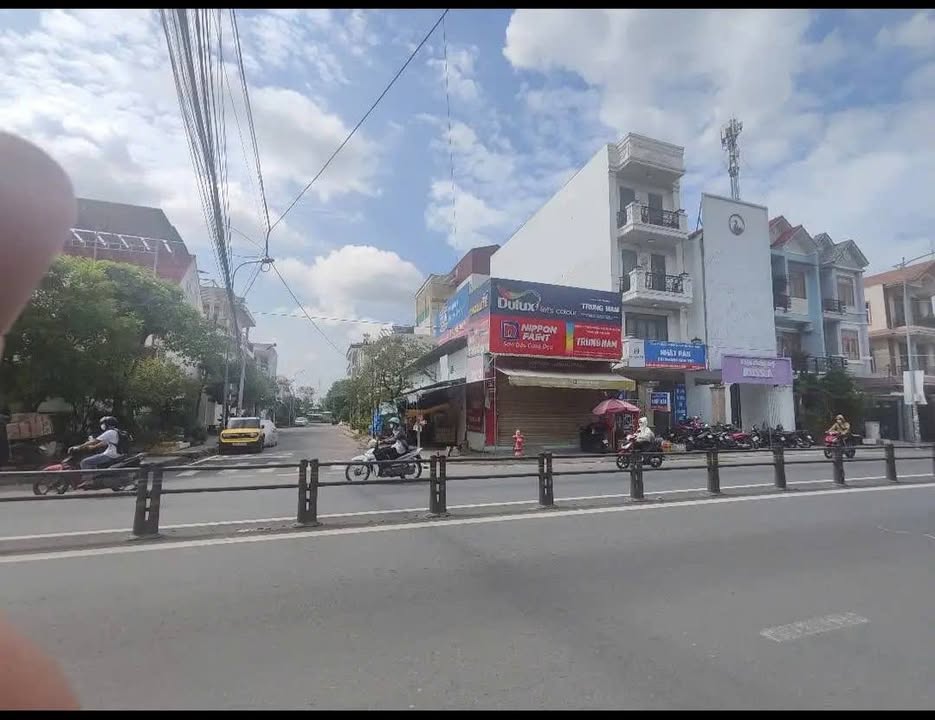 Cho thuê mặt bằng góc 2 mặt tiền đường Trần Hoàng Na, An Bình 160m² - Kinh doanh tự do!