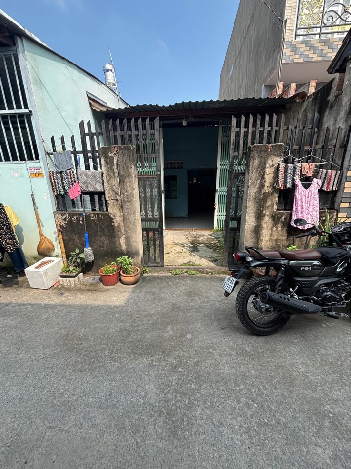 Nhà cấp 4 Hóc Môn 68m² giá 2.8 tỷ - Sổ hồng riêng, đường xe tải