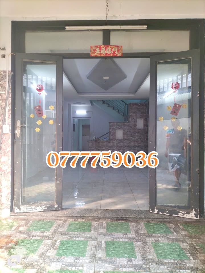 Nhà Bán Gần Chợ Bà Điểm 64m² giá 3.95 tỷ - Sổ hồng riêng, thương lượng ngay!