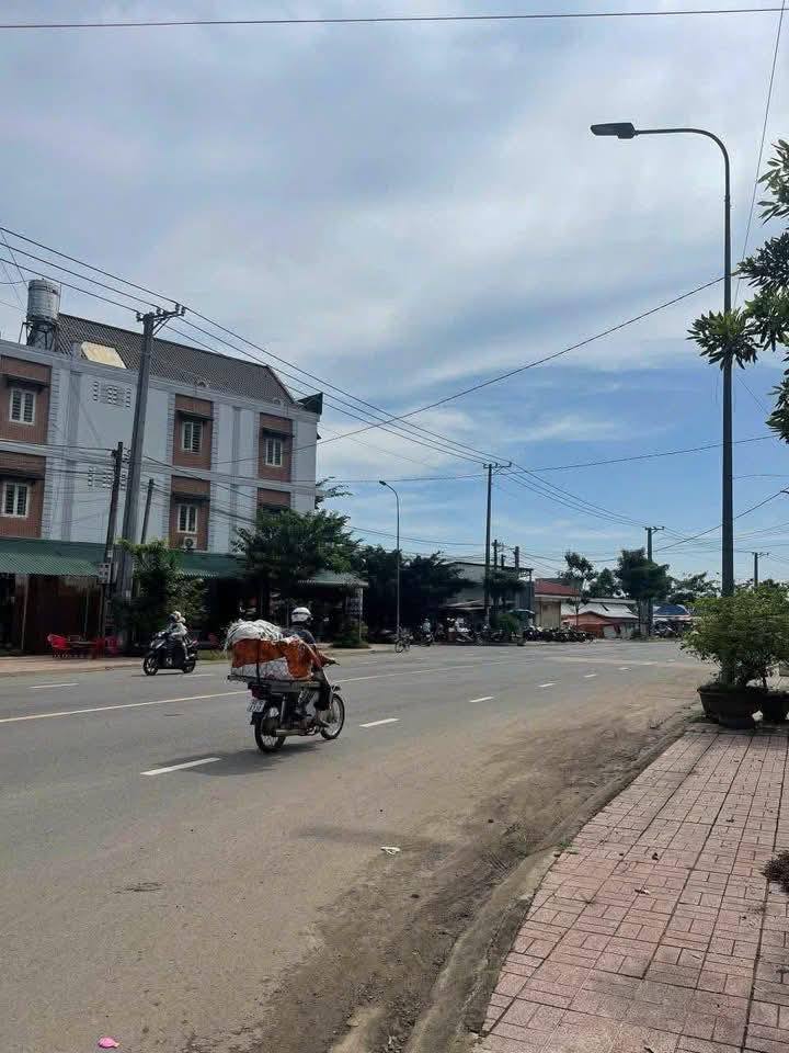 Đất thổ cư 100% Tân Phú 100m² giá chỉ 870 triệu - Bán gấp vì lý do tài chính!