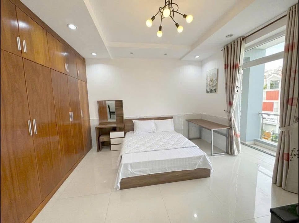Studio ban công Hoàng Trọng Mậu, Quận 7 - Full nội thất, giá thỏa thuận!