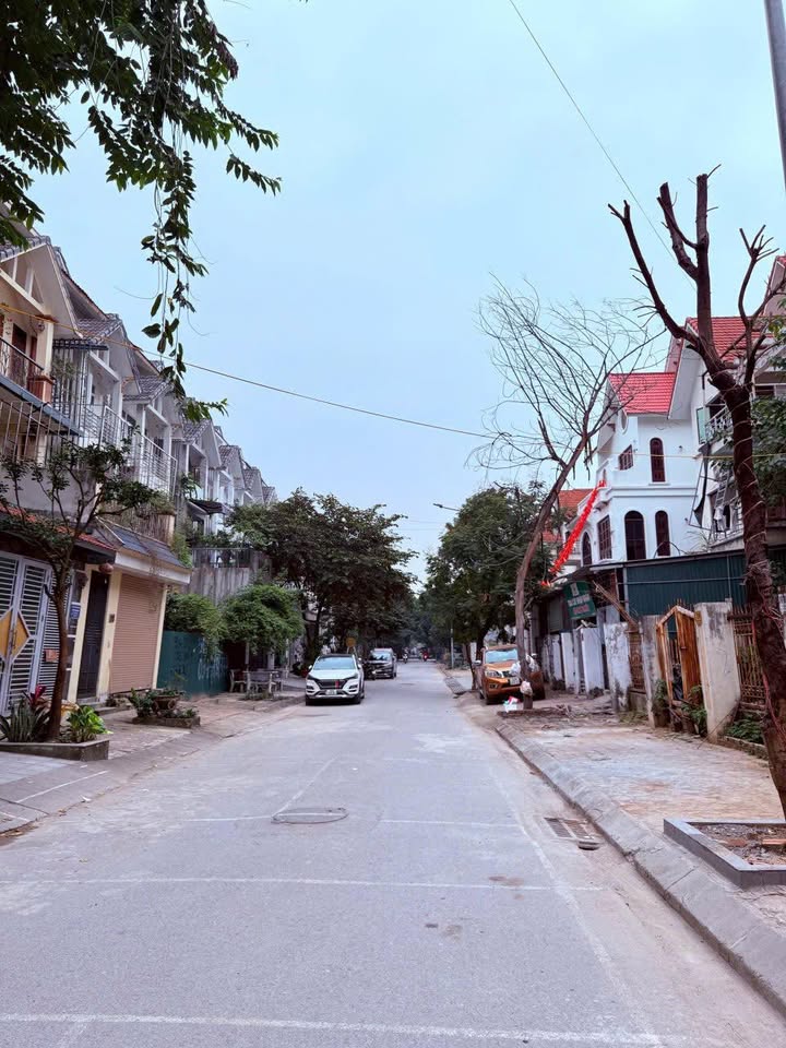 Nhà phố KĐT Vân Canh, Hoài Đức 110m² giá 1.76 tỷ - Đầu tư sinh lời hấp dẫn!