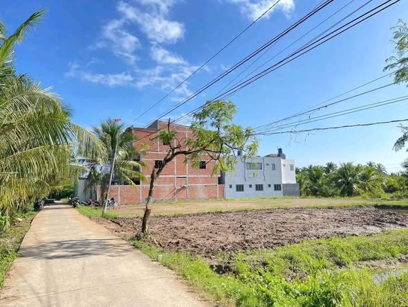 Đất nền mặt tiền kênh 19/05, Phường Trung An, 120m² giá 950 triệu - Cơ hội đầu tư hấp dẫn!