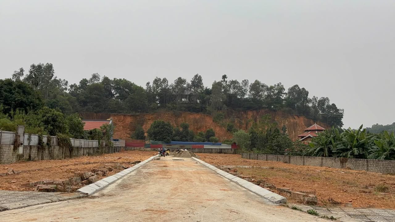 Đất nền Định Trung, Vĩnh Yên 105m² giá 1 tỷ - Đầu tư siêu lợi nhuận ngay hôm nay!