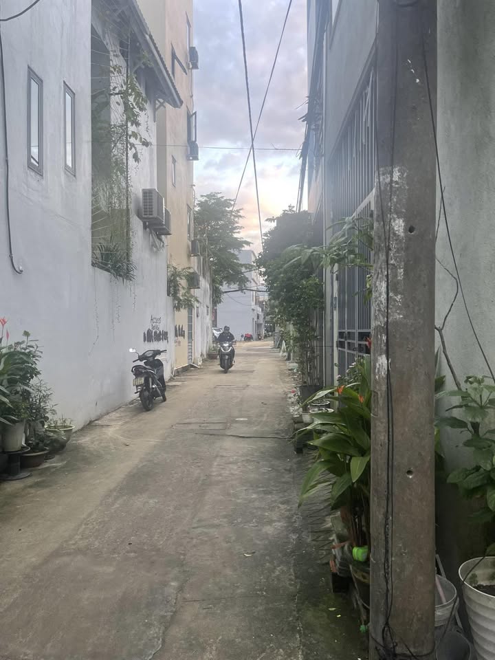 Bán FrontHouse đường Phan Tứ, quận Ngũ Hành Sơn, 126m² chỉ 14.6 tỷ - Đầu tư lý tưởng gần biển!