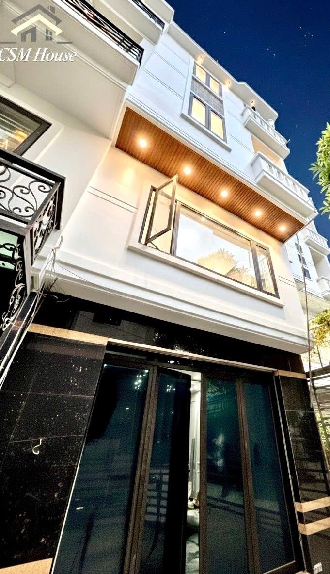 Nhà phố Hoàng Ngọc Phách 55m² giá 5 tỷ - Đường ô tô đỗ cửa!