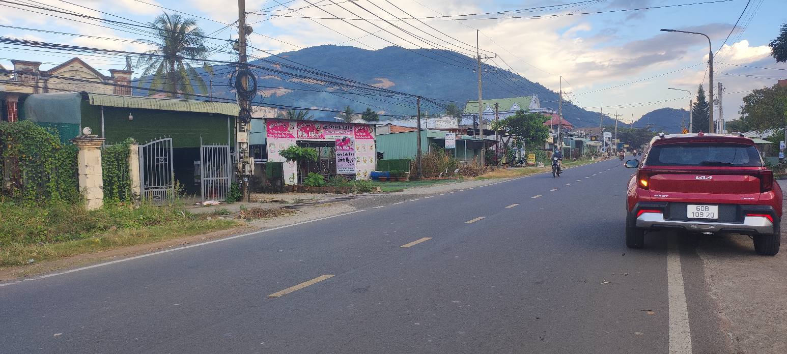 Đất nền Xuân Lộc 655,8m² giá 300 triệu - Cơ hội đầu tư lý tưởng!