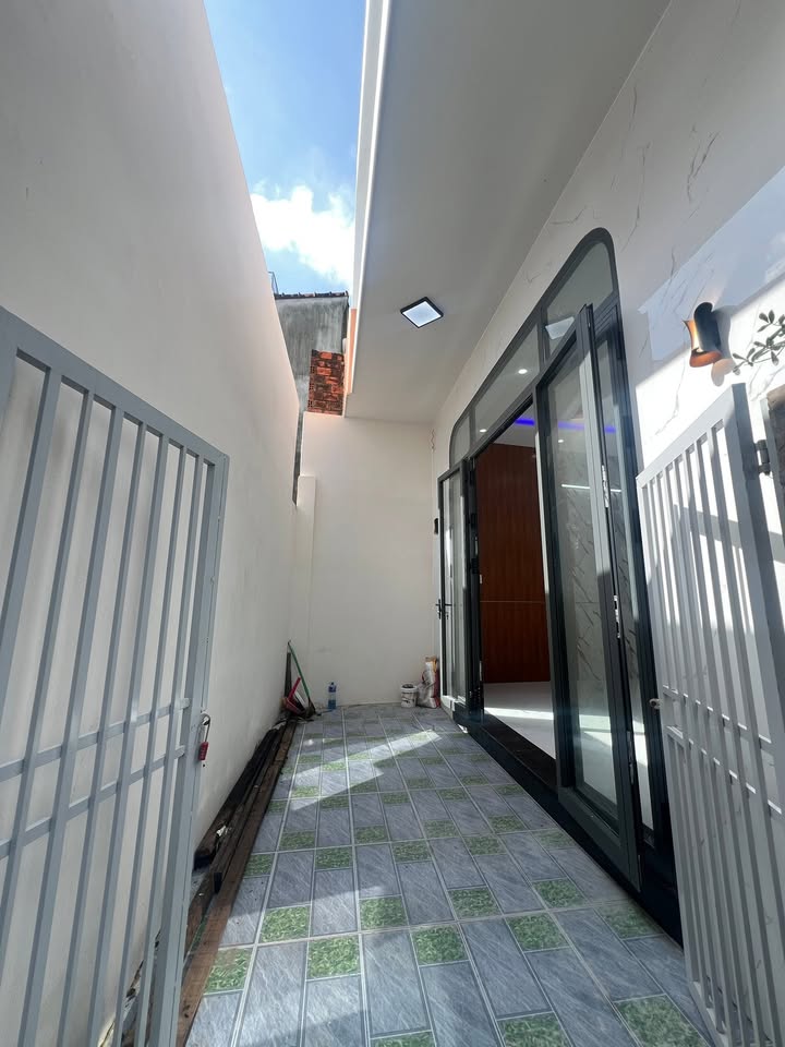 Bán nhà hẻm 332 Nguyễn Thái Học, Quy Nhơn 65m² giá 3.05 tỷ - Sổ đỏ chính chủ!