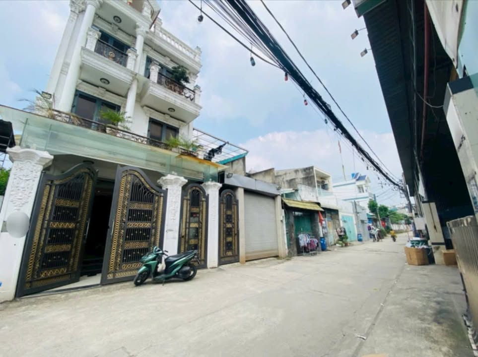 Biệt thự 3 tầng Bình Chiểu 281m² giá 19 tỷ - Xây dựng tâm huyết, phong thủy tốt!