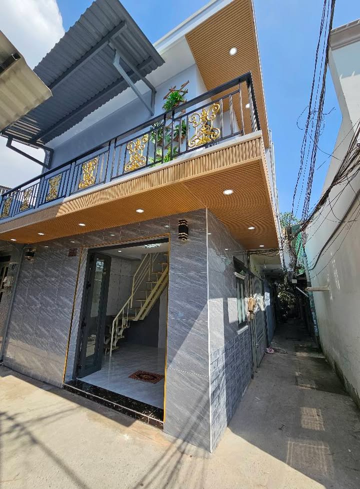 Nhà hẻm Hương Quê, Quốc Lộ 50, Bình Chánh 19m² giá 1.35 tỷ - Căn góc thoáng mát!