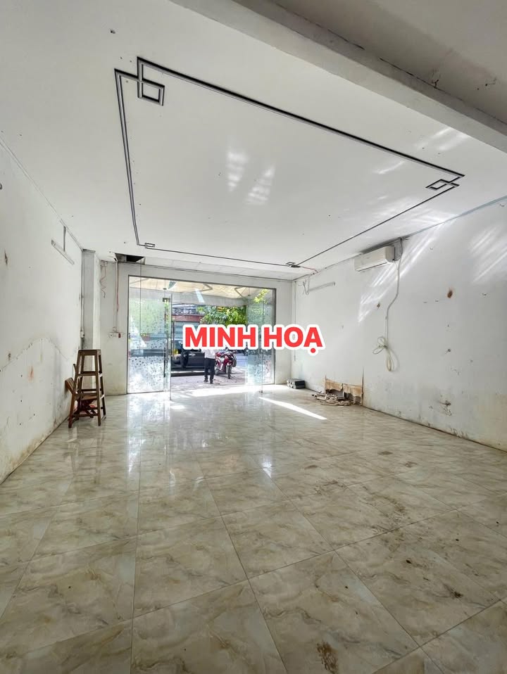 Mặt bằng cho thuê Nguyễn Tất Thành 60m² - Vỉa hè rộng 7m, kinh doanh đa ngành nghề!