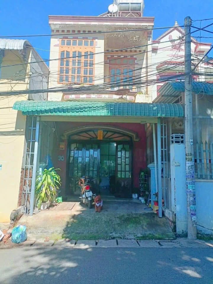 Nhà 1 trệt 1 lầu đường Nguyễn Khuyến, Đức Trọng 63m² chỉ 2.9 tỷ - Sẵn sàng ở ngay!