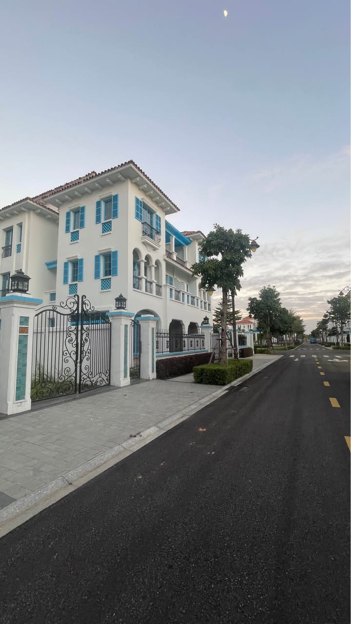 Biệt thự Sun Grand City Feria Bãi Cháy 214m² giá 25.765 tỷ - Phong thủy tốt, đầu tư sinh lời!