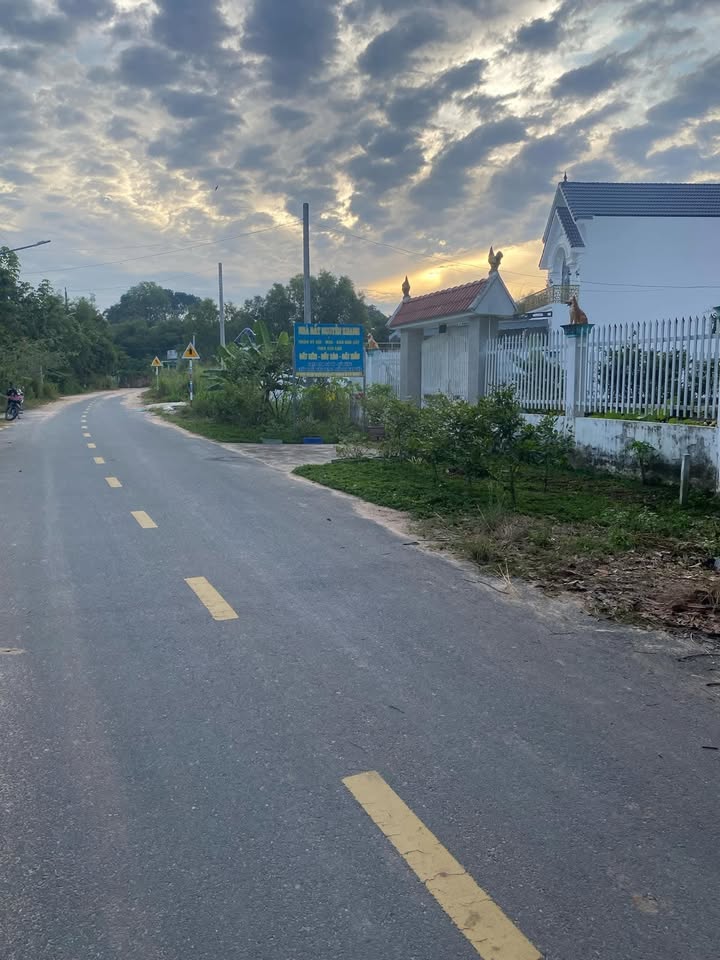 Đất thổ cư 100% Lai Hưng Bàu Bàng 290m² giá 1.05 tỷ - Đường nhựa ô tô vào tận nơi!