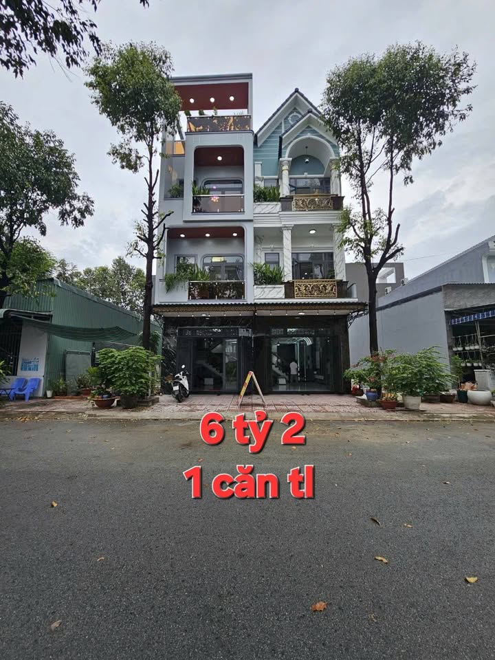Nhà phố Bình Hòa, Thuận An 76m² giá 6.2 tỷ - Full nội thất sang trọng!