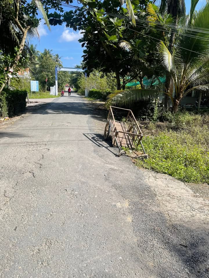 Đất mặt tiền huyện lộ 22, Bình Khánh, Mỏ Cày Nam 658m² giá 1.1 tỷ - Cơ hội đầu tư hấp dẫn!