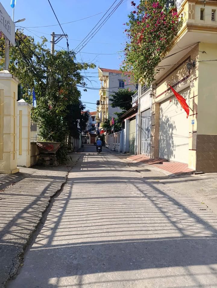 Đất Thổ Cư 90m² Thôn Khê Hồi, Thường Tín giá 3 tỷ - Vị trí đẹp, tiện ích đầy đủ!