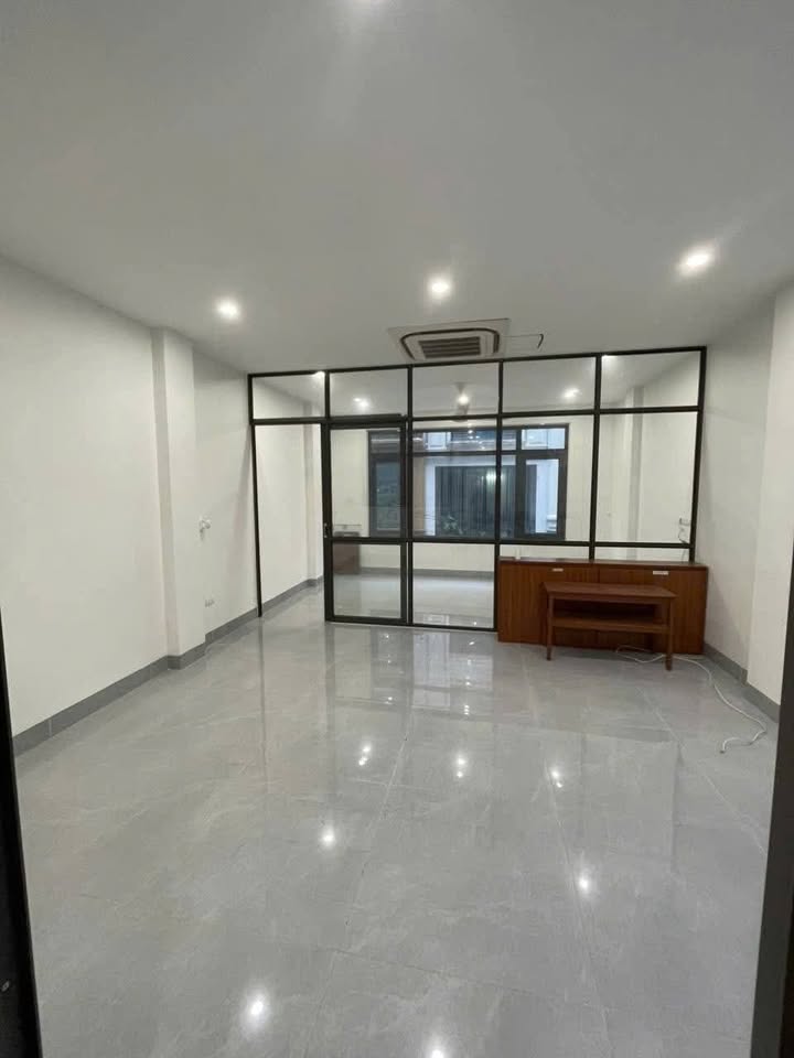 Nhà cho thuê đường Vạn Phúc, quận Hà Đông 51m² - Thiết kế hiện đại, nhận nhà ngay!