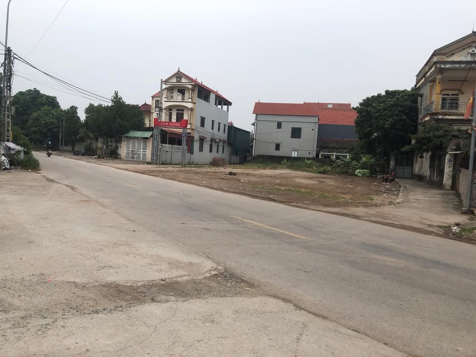 Đất mặt đường 32 xã Hiệp Thuận 82m² giá 5.5 tỷ - Mặt tiền rộng, vị trí đẹp!