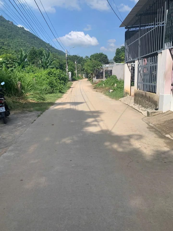 Đất nền Phước Đồng Nha Trang 654m² giá chỉ 2.29 tỷ - Vị trí đẹp, thích hợp làm nhà vườn!