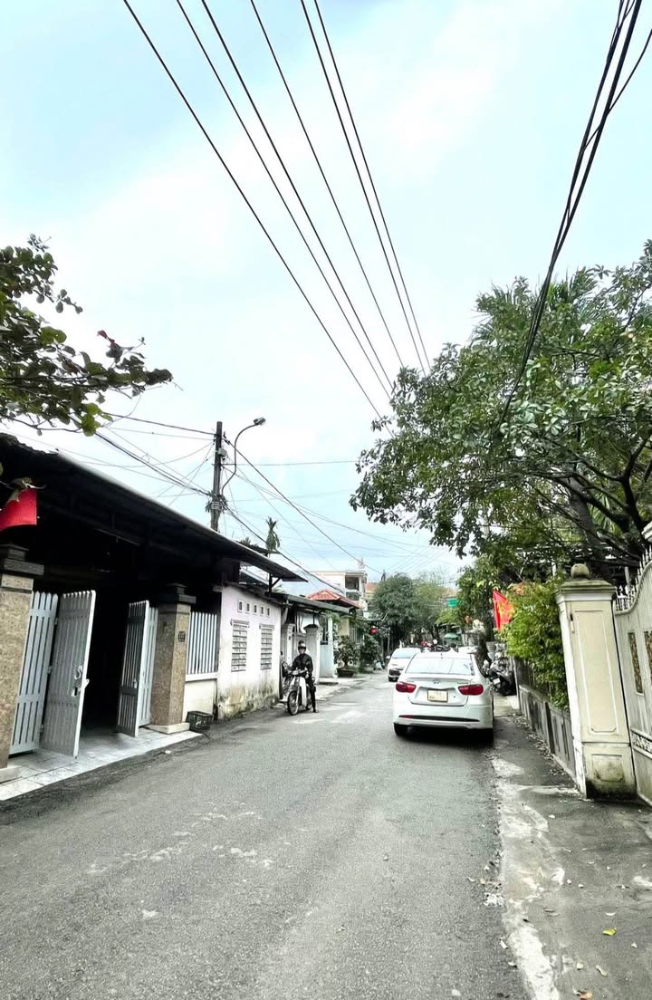 Đất mặt tiền đường Duy Tân, An Cựu, TP Huế 90m² giá 3.3 tỷ - Đầu tư sinh lời tuyệt vời!