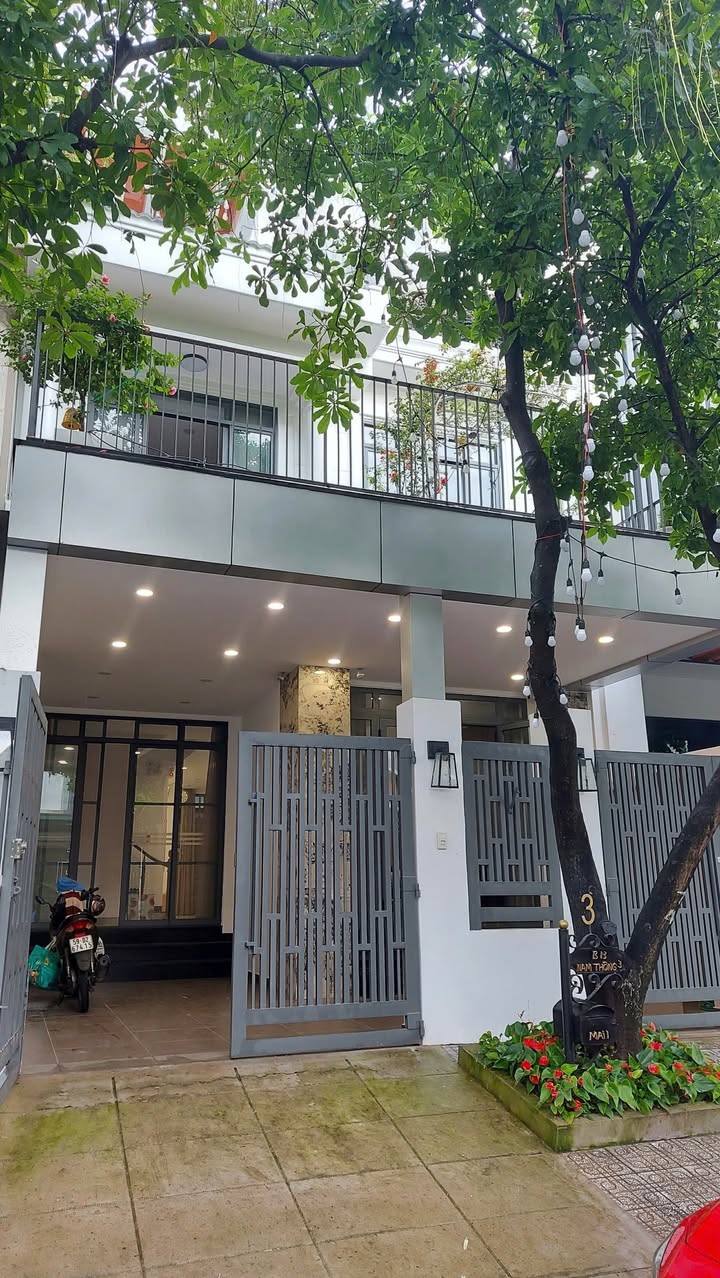 Biệt thự Phú Mỹ Hưng quận 7 126m² giá 48 tỷ - Nhà mới 100%, nội thất cao cấp!