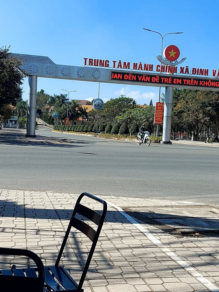 Đất thổ cư Khu đô thị TTTM Đinh Văn Lâm 126m² giá 2.3 tỷ - Sổ hồng chính chủ!