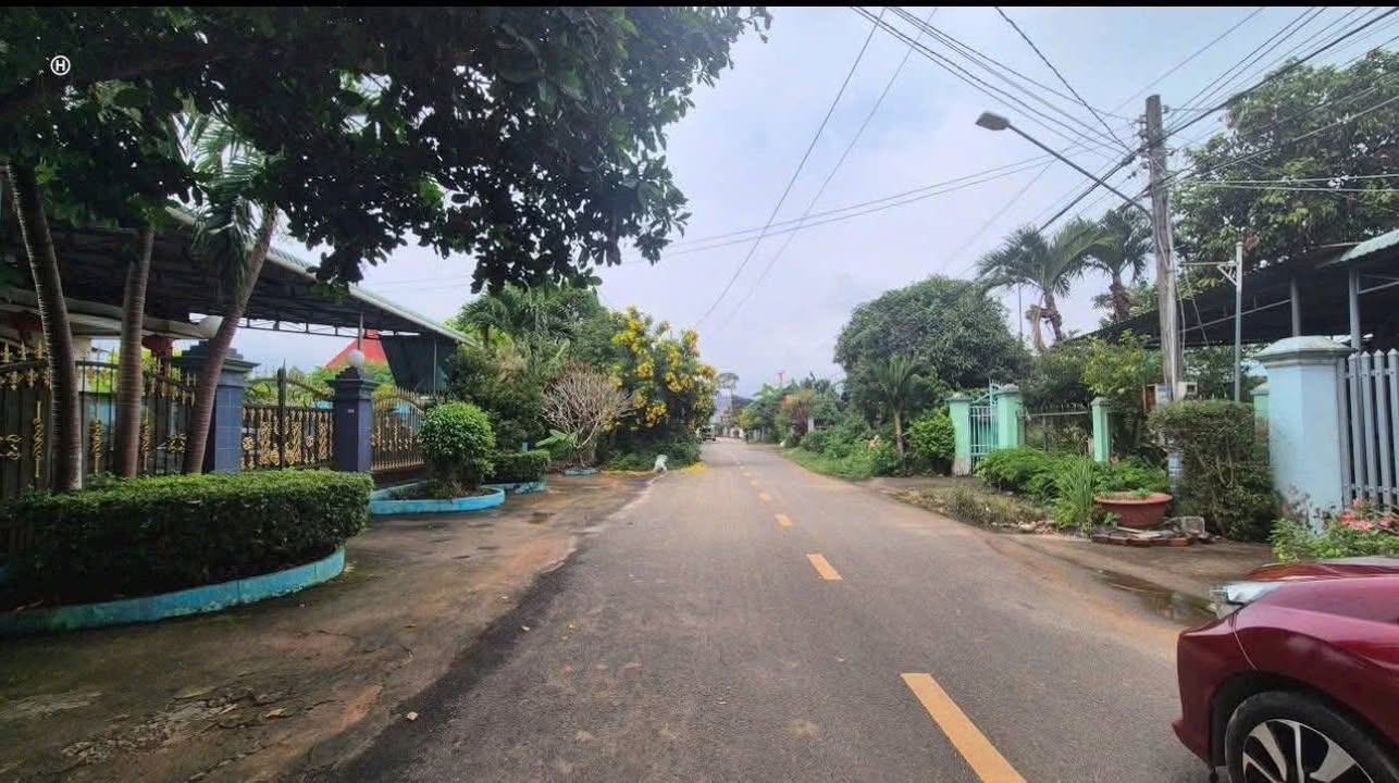 Lô đất biệt thự vườn Hòa Long 290m² giá 2.8 tỷ - Đầu tư sinh lời lý tưởng!