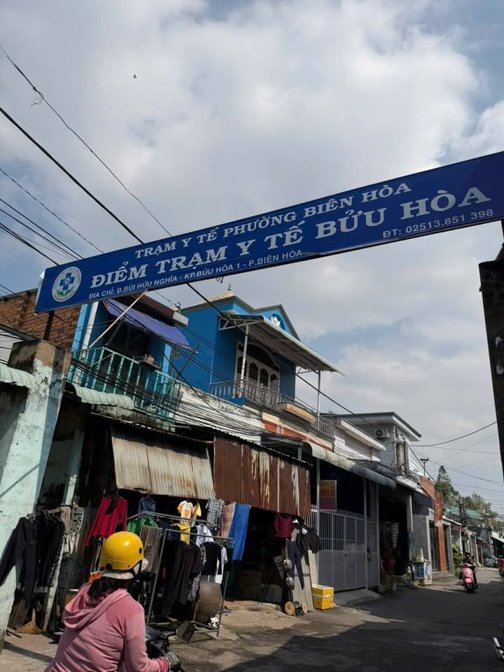 Nhà Bán Phường Bửu Hòa - 28,4m² Sổ Hồng Chính Chủ - Giá Chỉ 1,35 Tỷ!