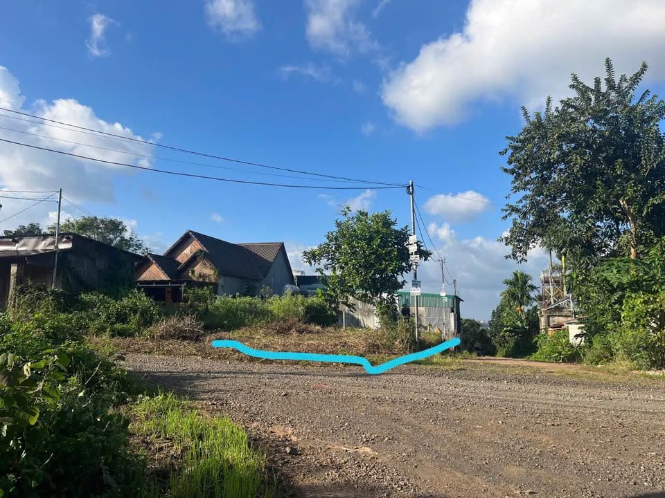 Đất nền lô góc Kom Leo Buôn Ma Thuột 5.22m² giá 1.15 tỷ - Cơ hội đầu tư tuyệt vời!