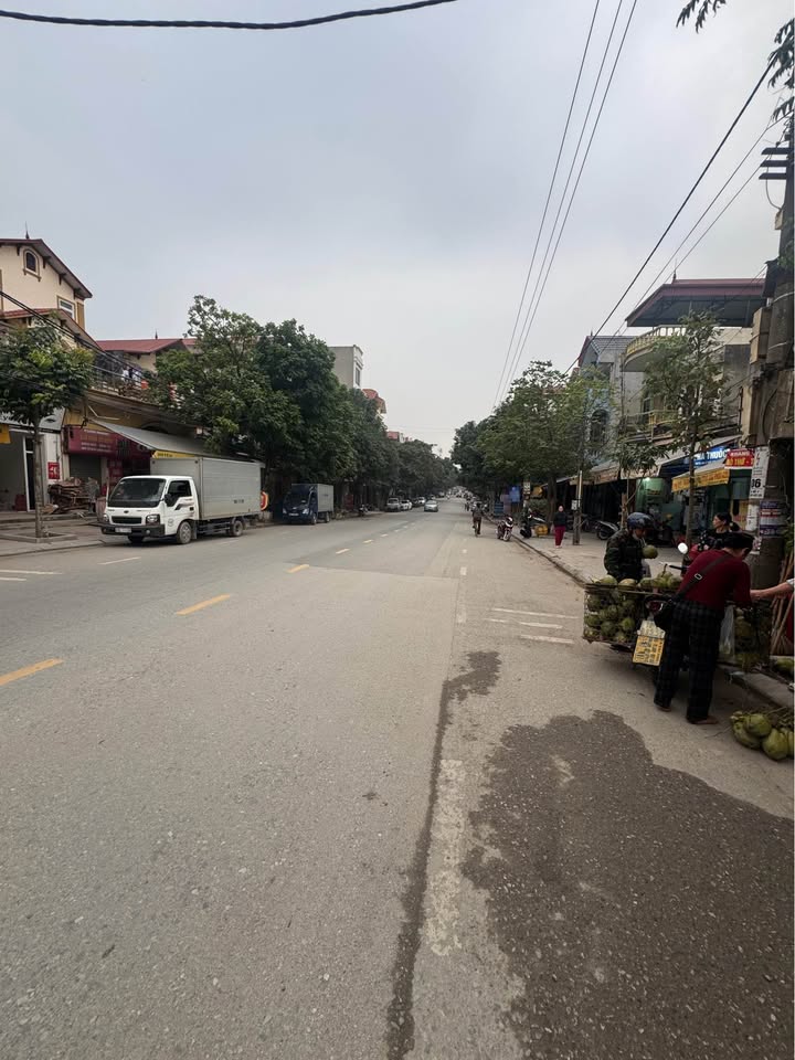 Nhà mặt tiền kinh doanh phố Âu Cơ, Phường Hồ 65m² giá 3 tỷ - Cơ hội đầu tư hiếm có!