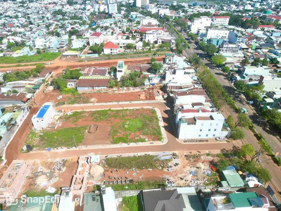 Đất nền Khu tái định cư Nguyễn Văn Linh, Pleiku 100m² giá 2.1 tỷ - Sổ đỏ chính chủ!